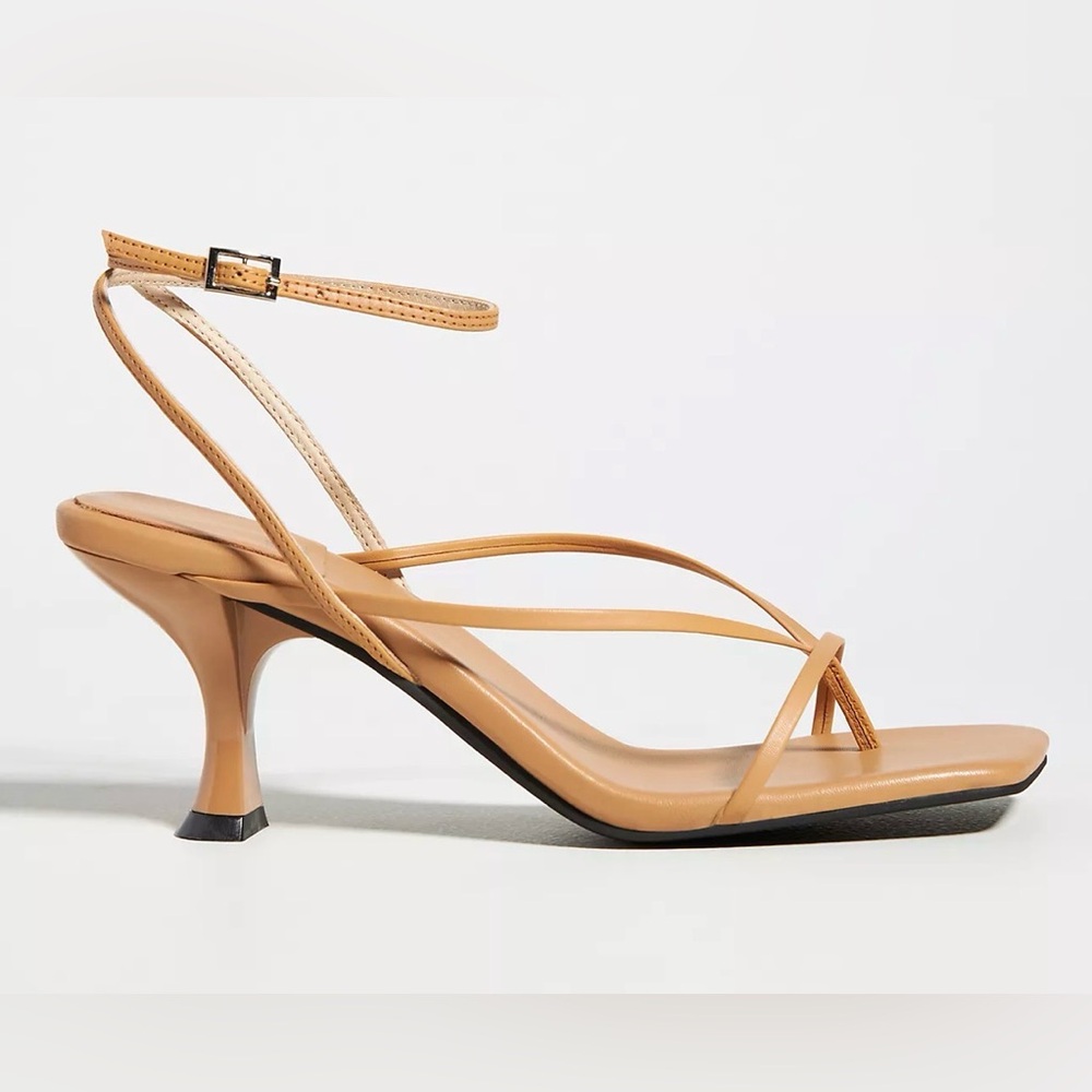 Jeffrey Campbell Fluxx Kitten Heal in Tan Size 6